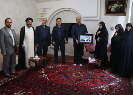 دیدار شهردار تبریز با خانواده معظم شهیدان والامقام «ناصر اسدی دوست» و «مجید حسنی علوی»
