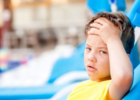 گرمازدگی در کودکان چه علائمی دارد و چه باید کرد؟