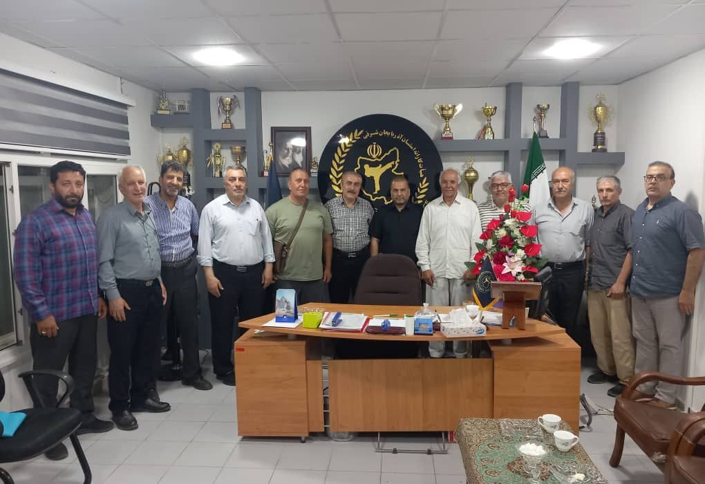 دیدارجمعی ازپیشکسوتان سبک شیتوریو هایاشی استان با سرپرست هیات کاراته آذربایجان شرقی