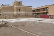 احداث زمین چمن مصنوعی در بازار چشمه علی آغاز شد