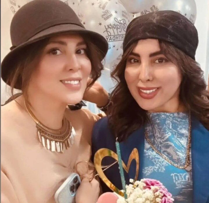 شباهتِ حیرت‌انگیز لیلا بلوکات و خواهرش در یک قابِ خواهرانه