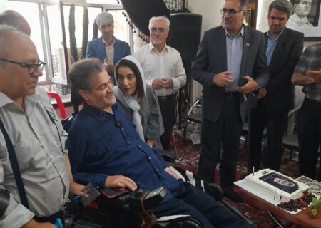 شاعران  سرمایه های معنوی هستند.