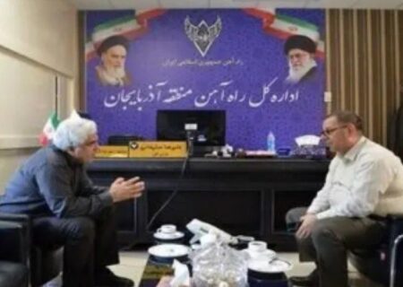 گفتگوی نماینده مردم مرند و جلفا با مدیرکل راه آهن آذربایجان