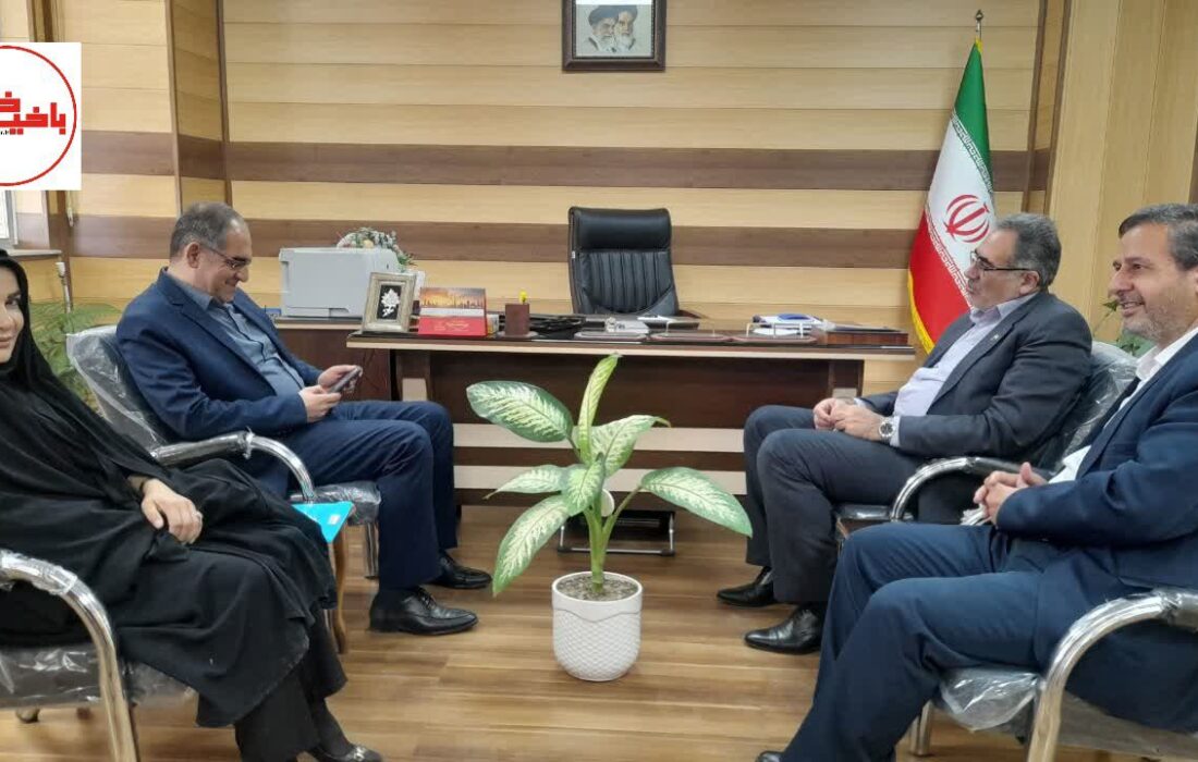 نشست صمیمی فرماندار مرند با رؤسای جدید و سابق آموزش‌ و پرورش