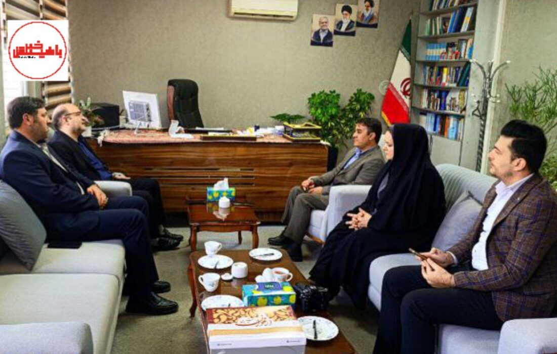 دیدار و نشست مدیر کل کتابخانه های عمومی آذربایجان‌شرقی با فرماندار اهر