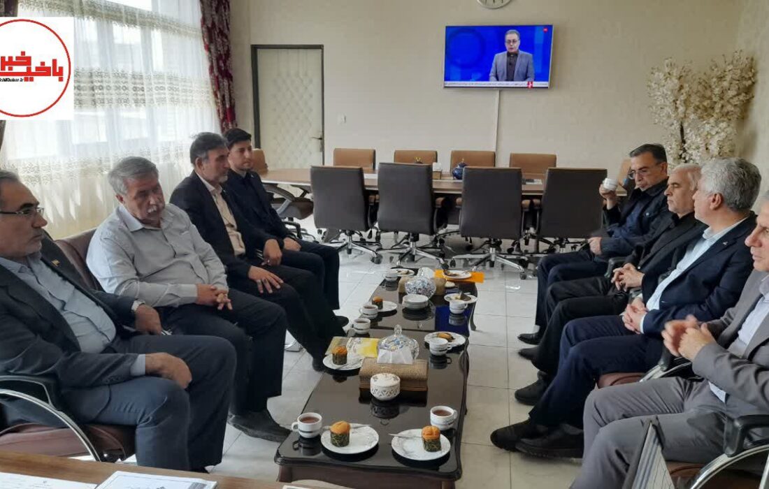 نشست صمیمی مدیر عامل شرکت ملی گاز استان با فرماندار مرند