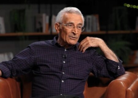 ما انسانها کم‌کم عقل‌مان را تعطیل می‌کنیم و خودمان را می‌سپاریم به هوش مصنوعی!/ ویدئو