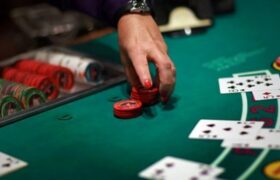 میز قمار رکن ثابت سینما/ الگوی بازیگران برای پرداخت بدهی تا سودای پولدار شدن