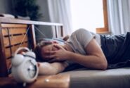 خواب نامنظم با بدن چه می‌کند؟/ ویدئو