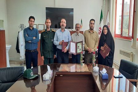 تقدیر فرمانده قرارگاه منطقه ای عاشورا از مدیرکل انتقال خون