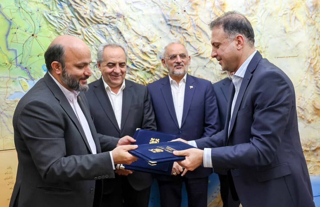 امضای توافق نامه سه جانبه احداث ۲۱۵ میلیارد تومان مدرسه در سطح آذربایجان شرقی