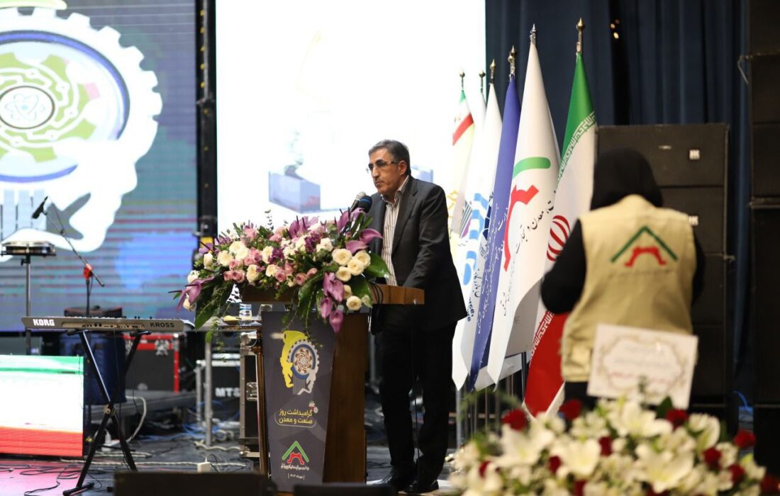 رئیس کمیسیون صنایع و معادن مجلس: سیاستهای غلط ارزی مانع اصلی تولیدکنندگان است
