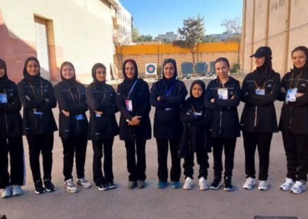 بدرقه تیم منتخب دختران استان به مسابقات تیراندازی با کمان المپیاد استعدادهای برتر کشور