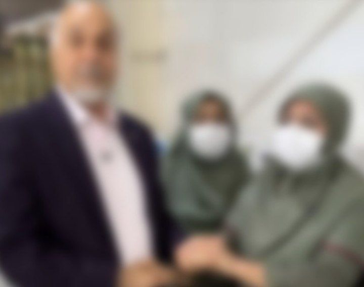 احضار یک کارآفرین برجسته به دادسرای مشهد به دلیل بوسه بر دستان کارگر زن