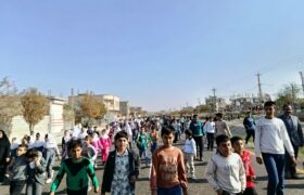 برگزاری همایش پیاده‌روی خانوادگی و دانش‌آموزی در مبارک‌شهر ملکان