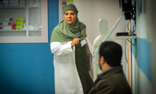 تیپ جدید رابعه اسکویی بازیگر سریال «رویای ریحانه» کنار آب‌های خلیج فارس