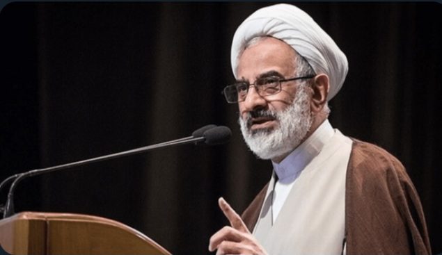 حاجی‌صادقی: بوش پدر گفت با ایران هسته‌ای سکولار مشکل نداریم