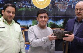 مامور پاکدست گمرک فرودگاه تبربز کیف ۳۵۰ میلیون تومانی را به صاحبش برگرداند