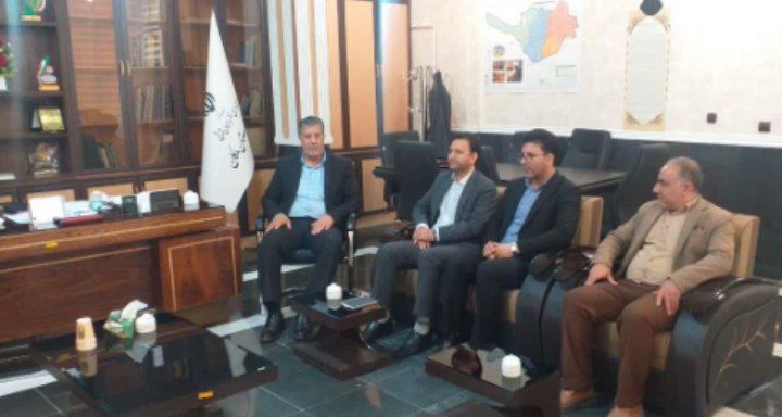 راهکارهای تسریع خدمات ثبت احوال و رفع چالشهای شهرستان ملکان در نشست فرماندار و مدیرکل ثبت احوال