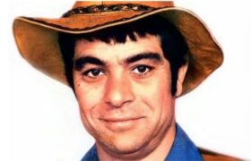 سفر در زمان؛ «بهروز وثوقی» در کنار «کلینت ایستوود» و در سان فرانسیسکو؛ سال ۸۵/ عکس