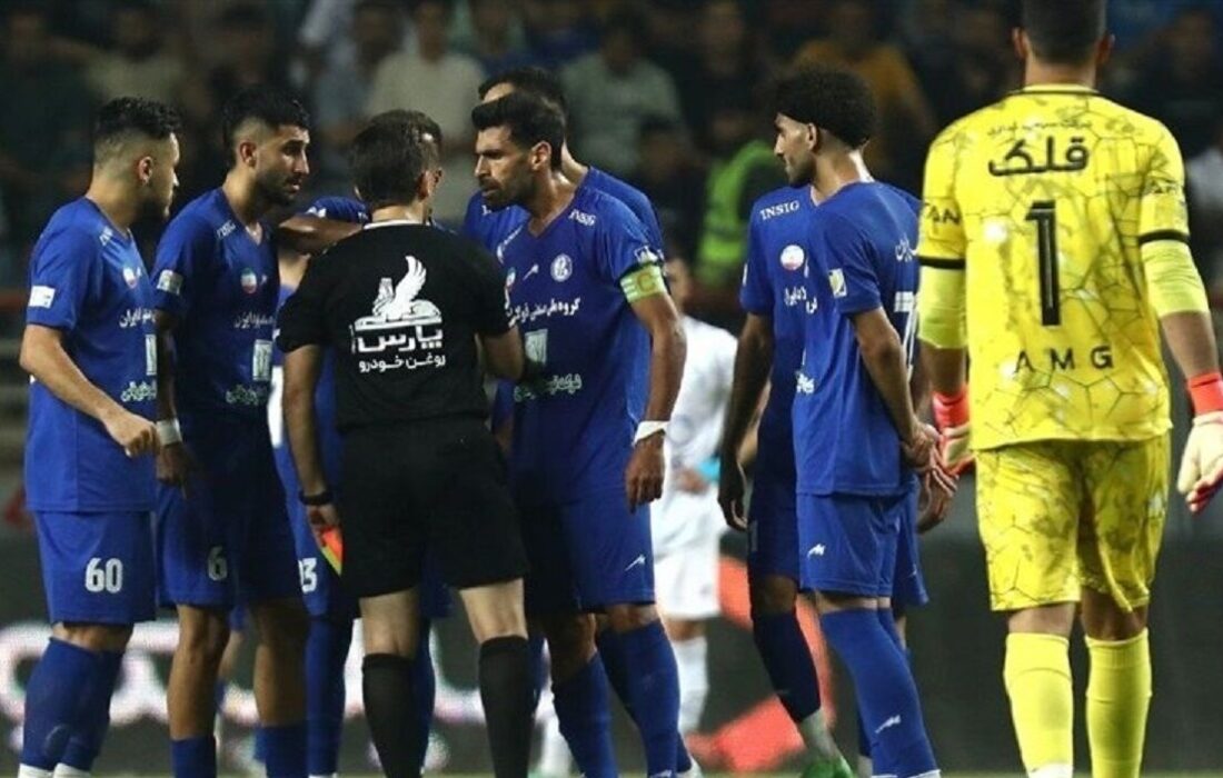 کریخوانی استقلالیها برای پرسپولیس بعد از اعتصاب؛ با نتیجه عجیب میبریم!