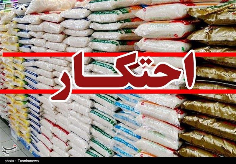 کشف انبارهای احتکار کالاهای اساسی در ملکان
