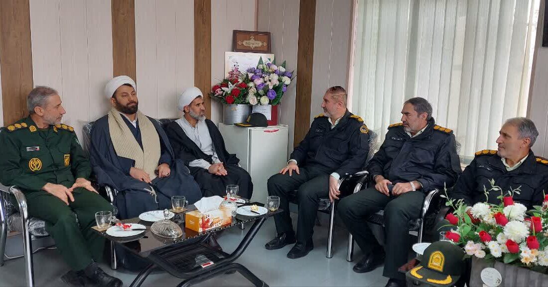 دیدار فرمانده انتظامی شهرستان میانه با فرمانده سپاه به مناسبت روز پاسدار و ولادت امام حسین (ع)