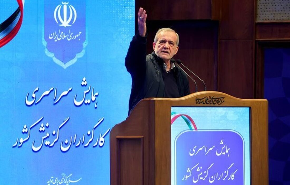 پزشکیان: چرا با دانشجوی معترض برخورد میکنیم؟/ ما مقصریم نه دانشجو و مردم