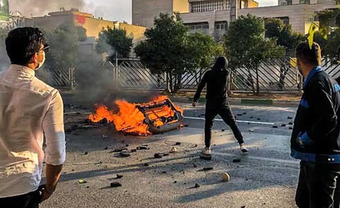 شکاف میان حاکمیت و ملت با حوادث اخیر بیشتر شده است