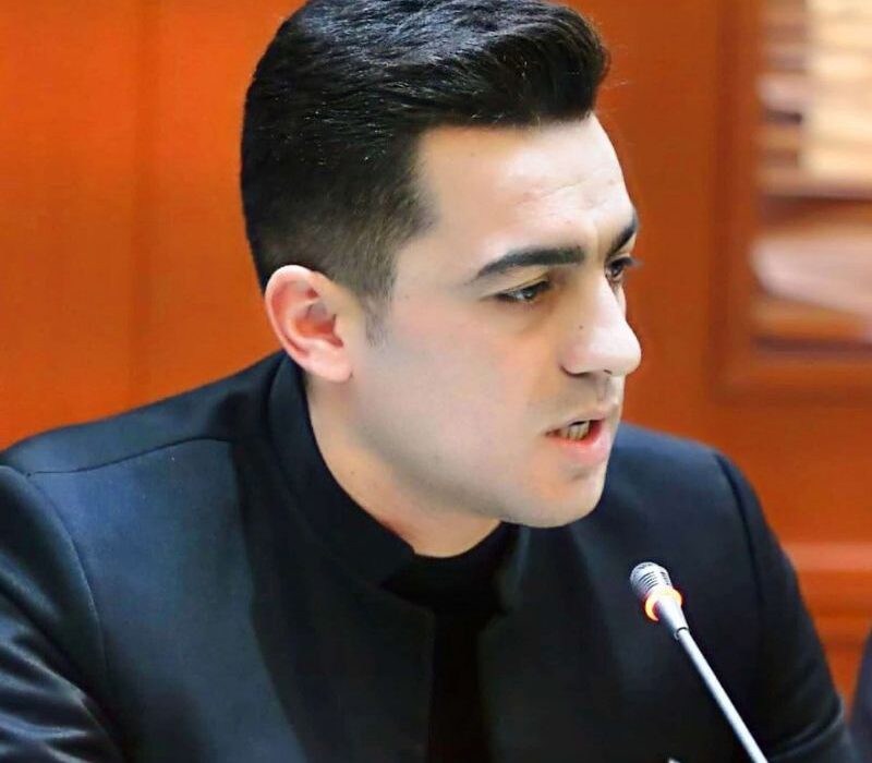 گفتگوی خبری باخیش خبر  با میثم رشتبر مردی که توازن میان تحصیلات عالیه و ورزش حرفه‌ای را الگوی جوانان قرار داده است
