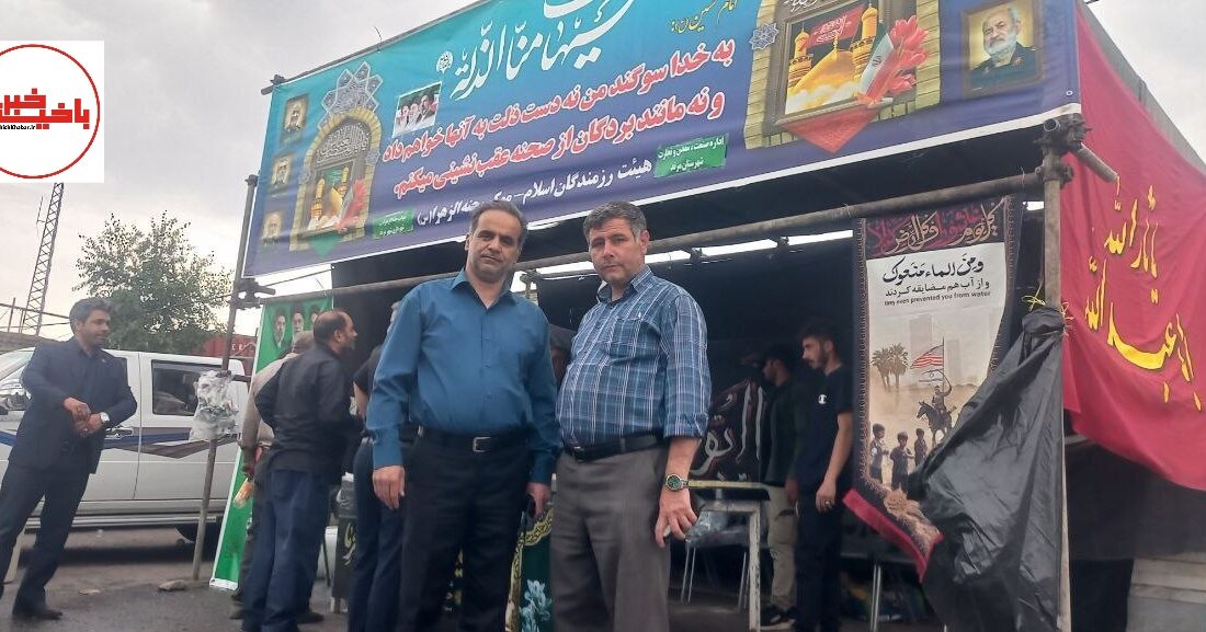 تصویری از همبستگی مردم و مدیریت شهری مرند در مسیر بدرقه رهبر شهید