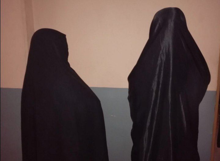 اهر؛ بازداشت دو زن کلاهبردار در بازار