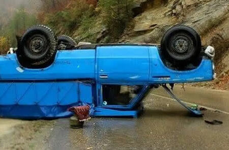 جزئیات حادثه واژگونی نیسان در مراغه / ۱۸ مصدوم در بیمارستان‌های سینا و شهید