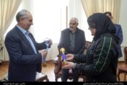 رازِ مدالِ الینا ترحیب؛ چرا استاندار آن را از دست او گرفت و به پدرش داد؟